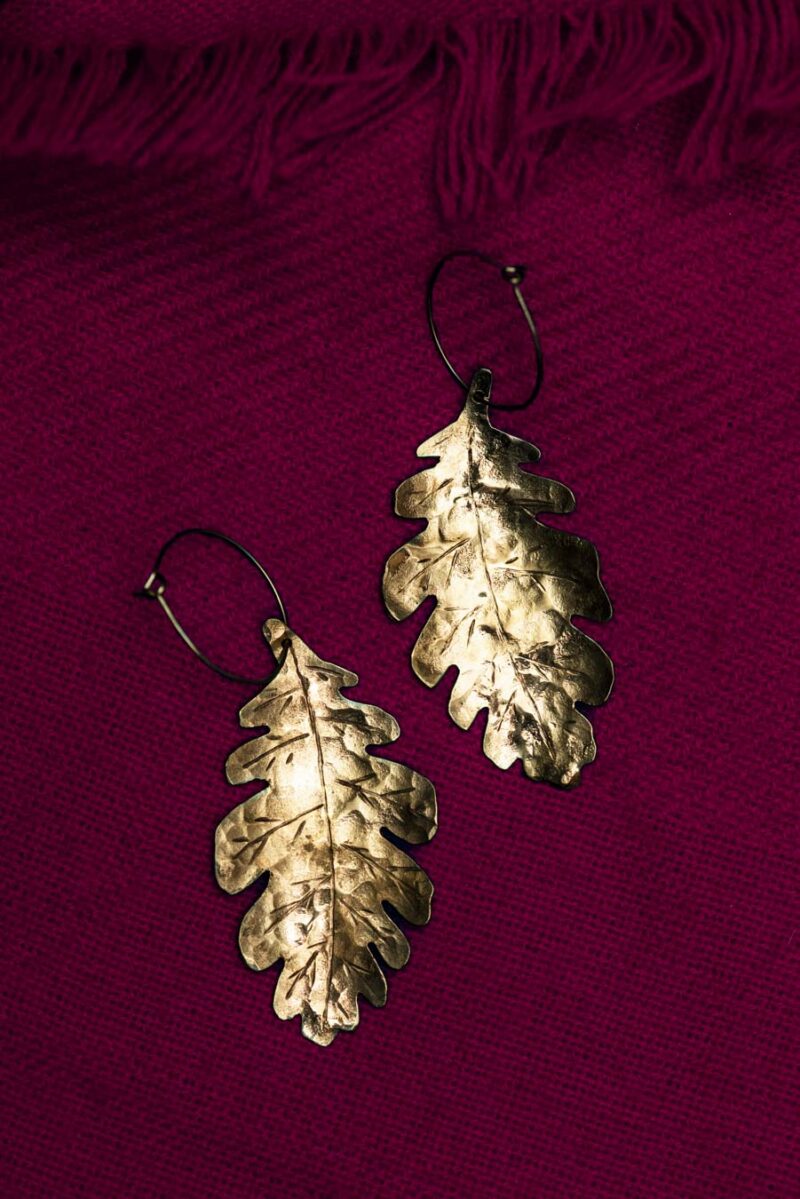 Oak Leaf Earrings "Bergek" – Brass - Image 2