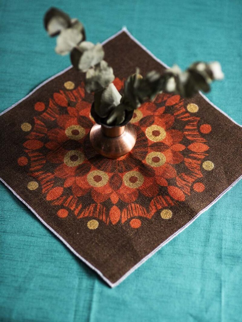 Tablecloth with mandala.