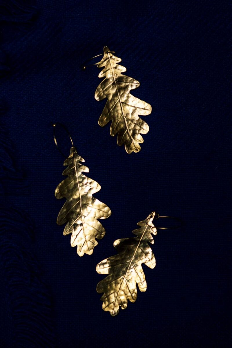 Oak Leaf Earrings "Skogsek" – Brass