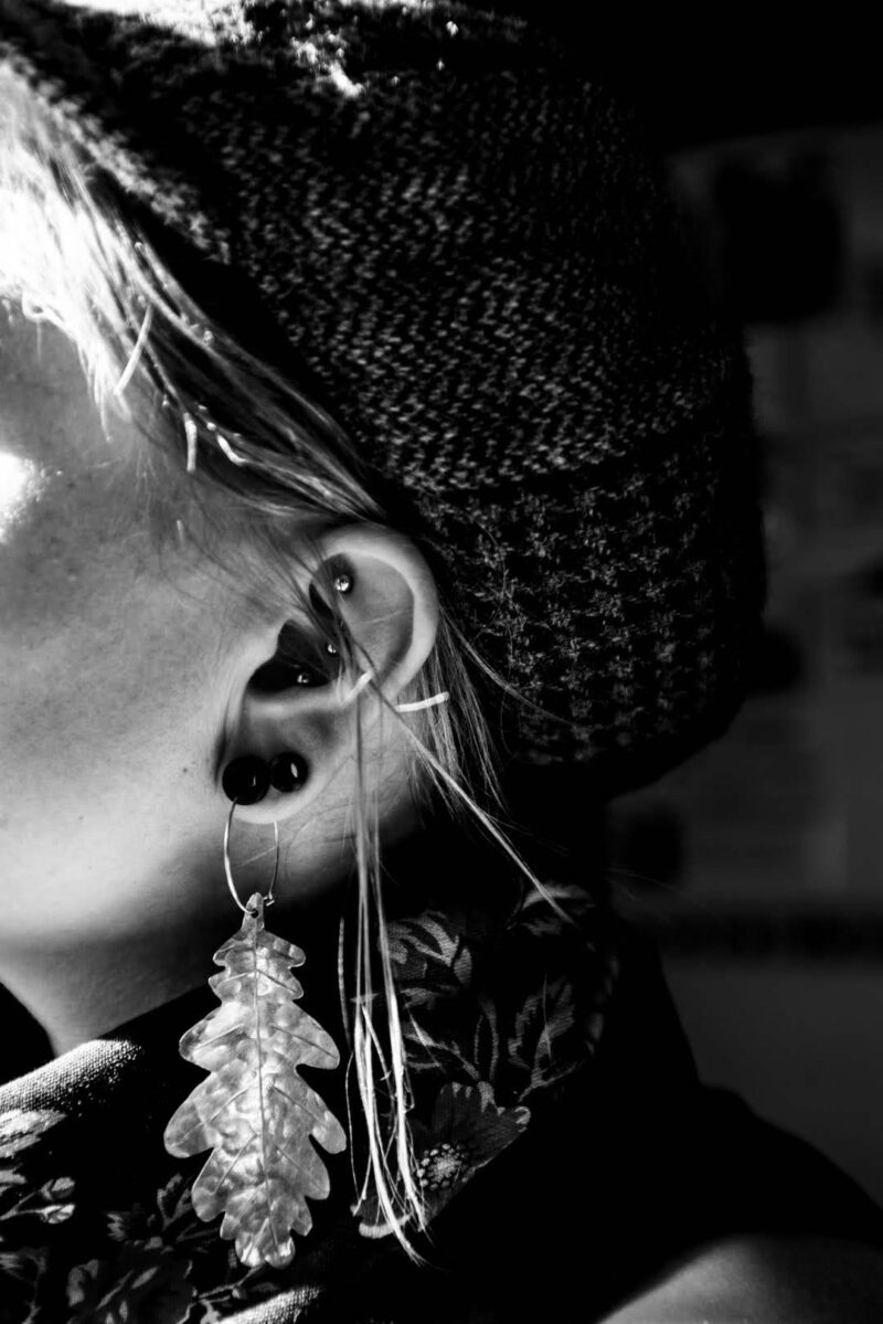Oak Leaf Earrings "Skogsek" – 925 Silver - Image 3